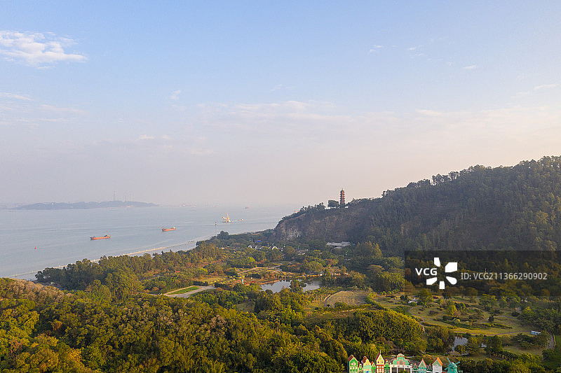 航拍海滨城市图片素材