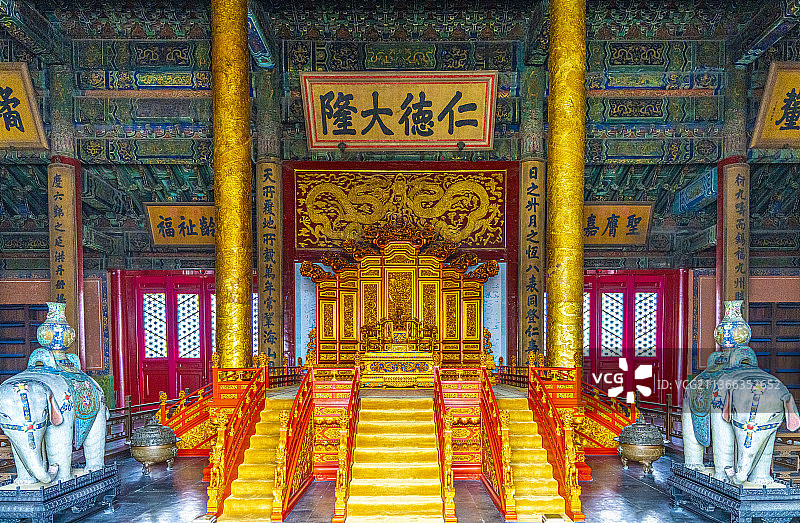故宫 紫禁城 午门 太和门 太和殿 中和殿 保和殿 乾清门 乾清宫 交泰殿 坤宁宫 御花园 储秀宫图片素材