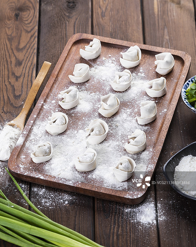 中式传统小吃美食馄饨图片素材