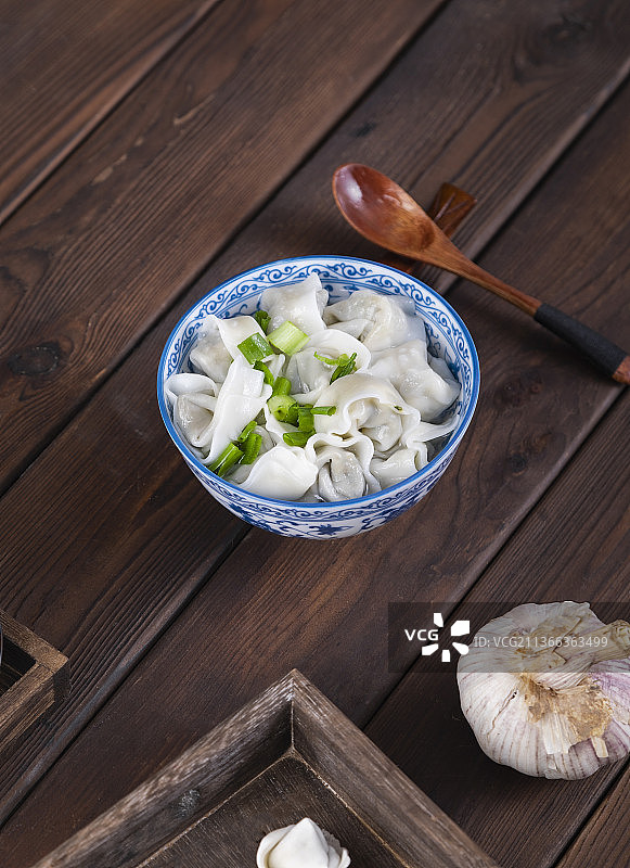 中式传统小吃美食馄饨图片素材