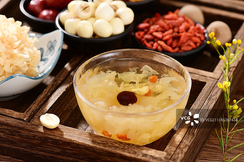 银耳莲子羹图片素材