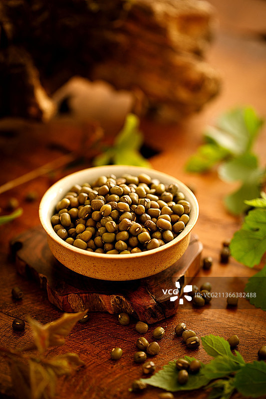 碗中的绿豆图片素材