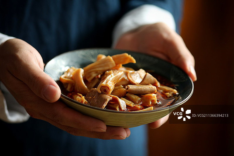 农家传统菜肴竹笋炖肉图片素材