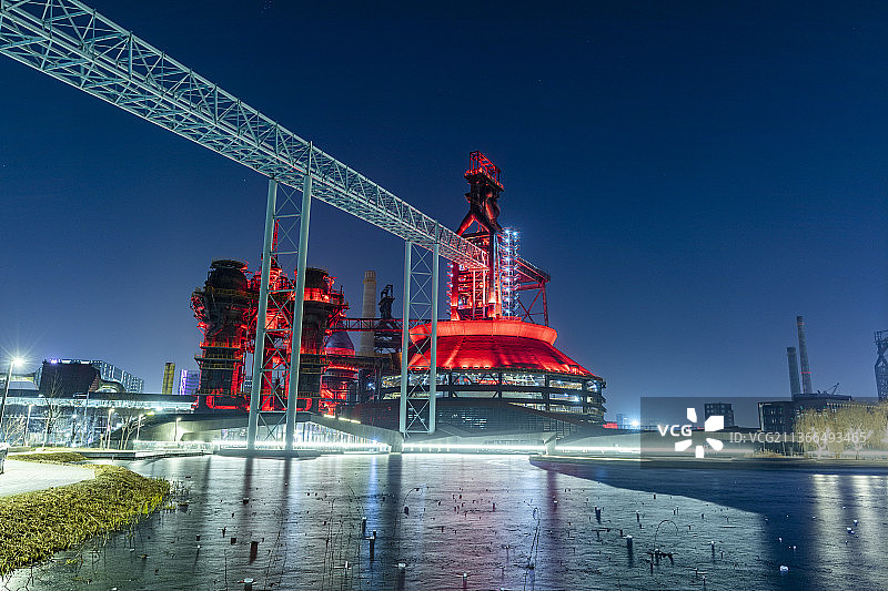 北京首钢园三高炉夜景图片素材