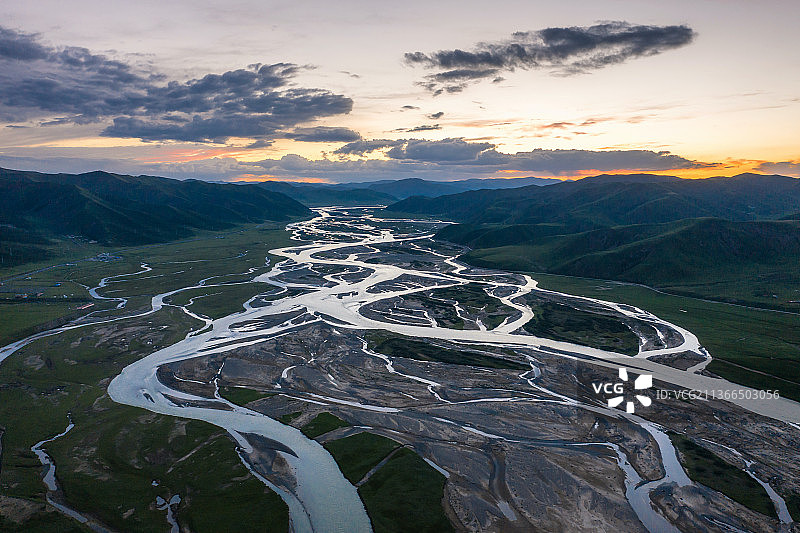 青海达日黄河谷地图片素材