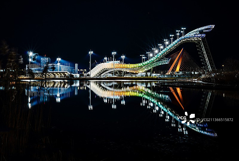 首钢大跳台夜景图片素材