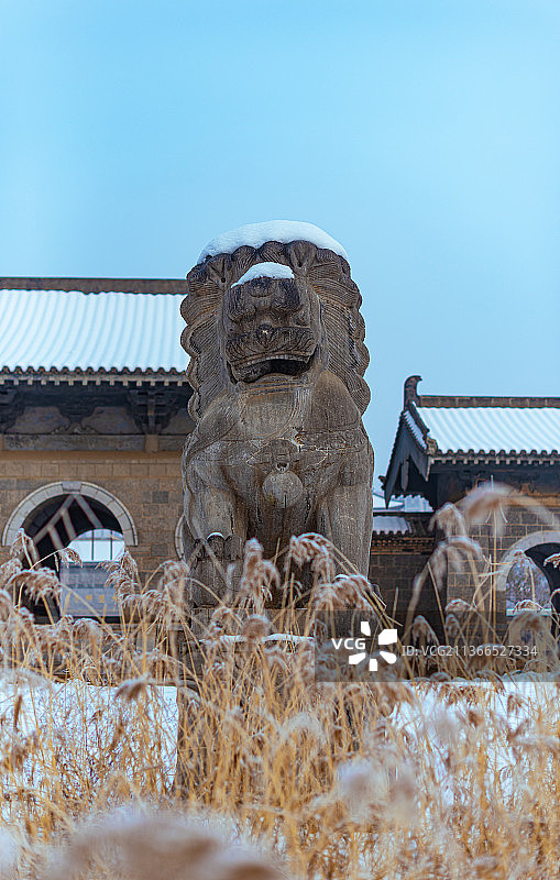 雪中石狮子图片素材