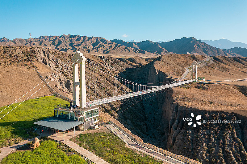 中国新疆独山子大峡谷自然风光大桥斜拉桥旅游景点图片素材
