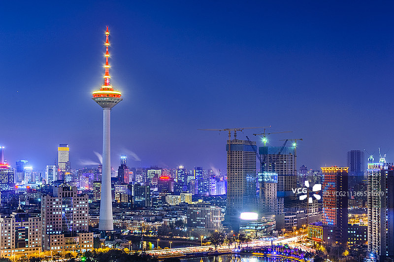 中国辽宁沈阳彩电塔夜景风光图片素材