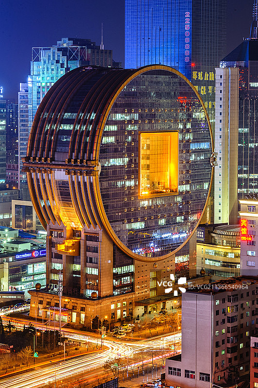 中国辽宁沈阳方圆大厦夜景图片素材