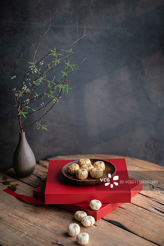 过小年吃糖瓜图片素材