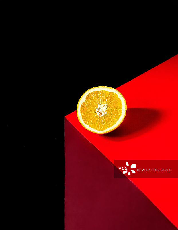 半个橙子图片素材