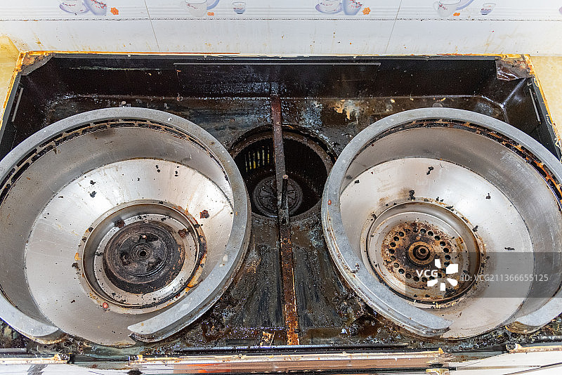 长时间未清理的集成灶抽油烟机图片素材