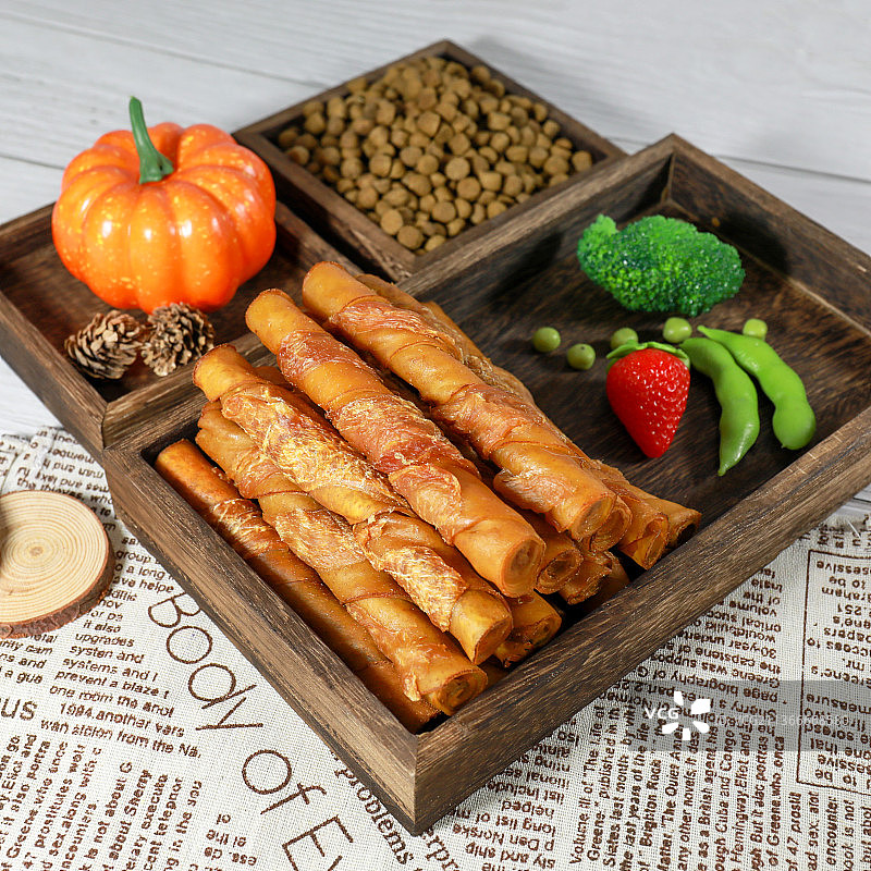 动物食品宠物狗零食猪皮咬胶卷棒图片素材