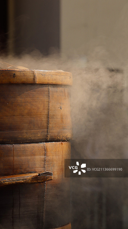 桌上笼屉的特写镜头图片素材