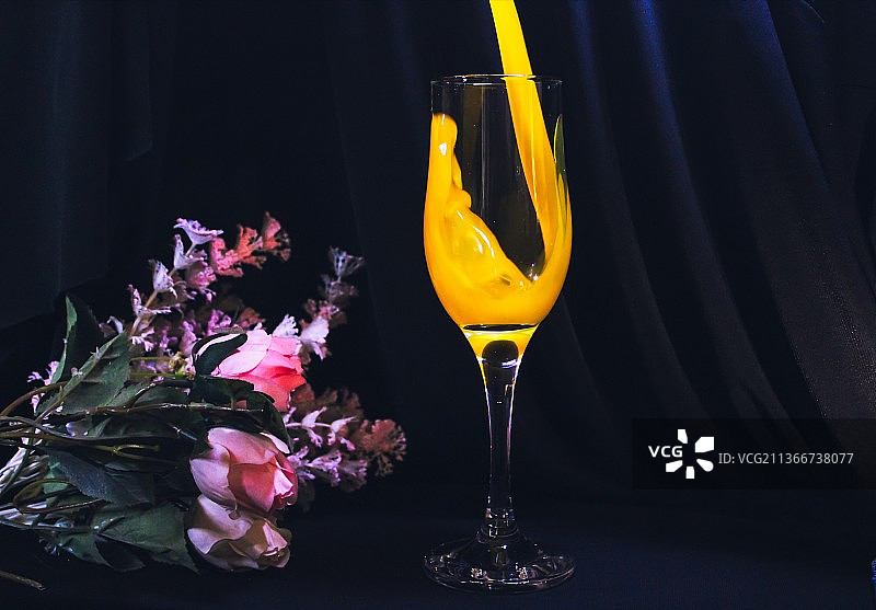 桌上饮品特写图片素材