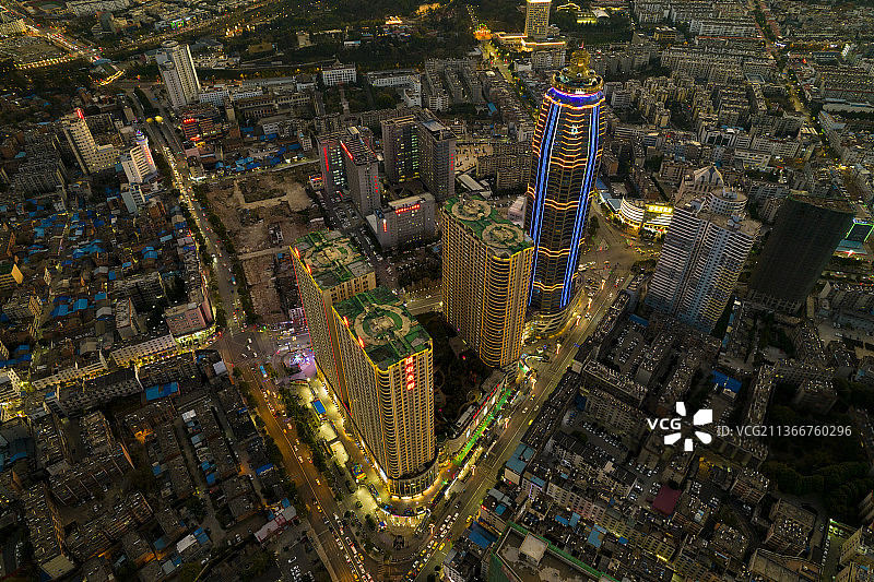 灯火之上 麒麟暮色图片素材