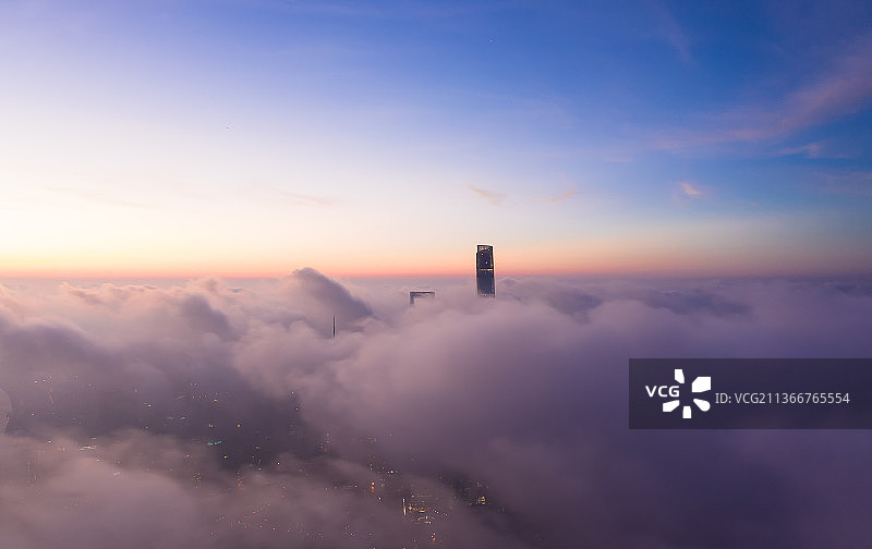 云上日出图片素材