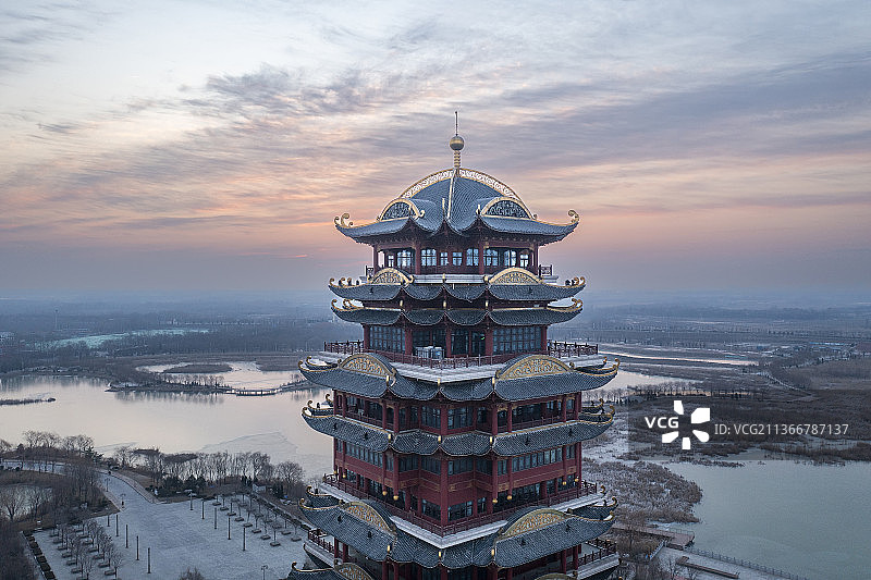 山东滨州黄河楼元旦日出图片素材