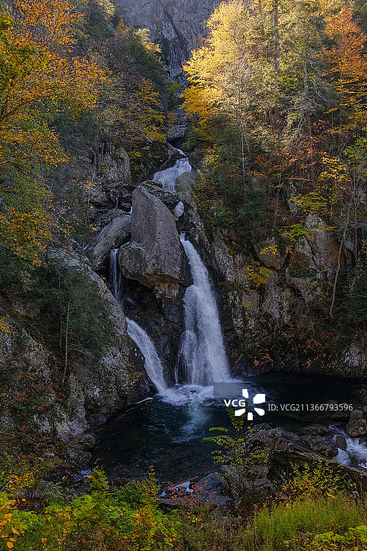 美国巴什比什瀑布的秋色图片素材