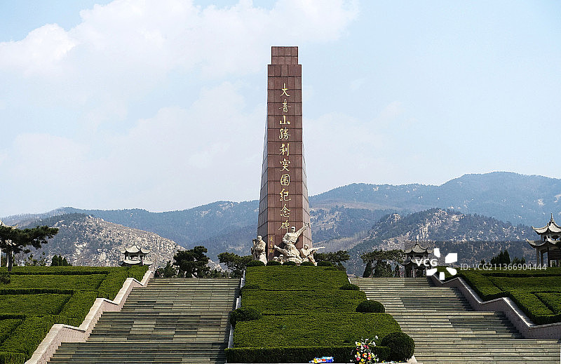 山东临沂费县大青山胜利突围纪念碑图片素材