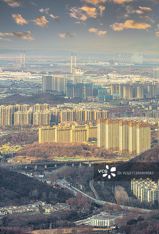 南京栖霞区城市天际线，鸟瞰图图片素材