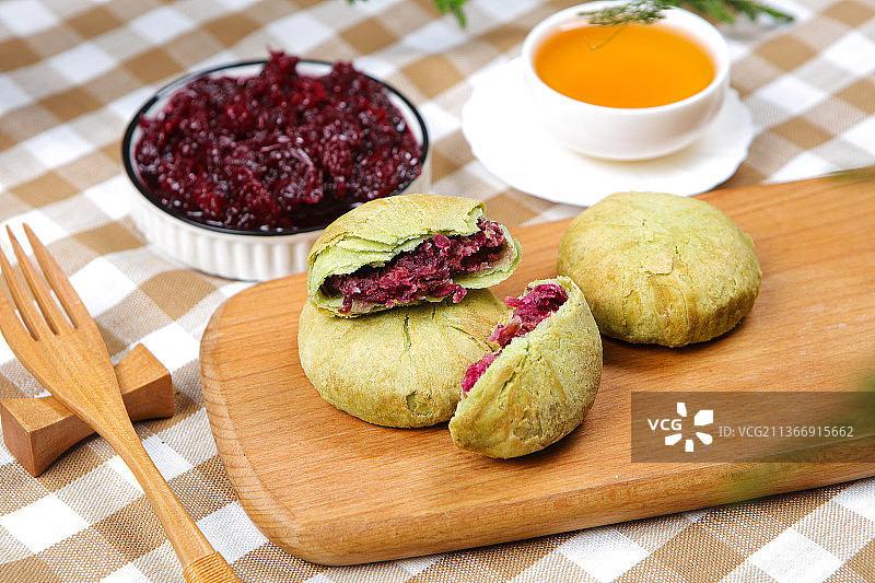 抹茶鲜花饼图片素材