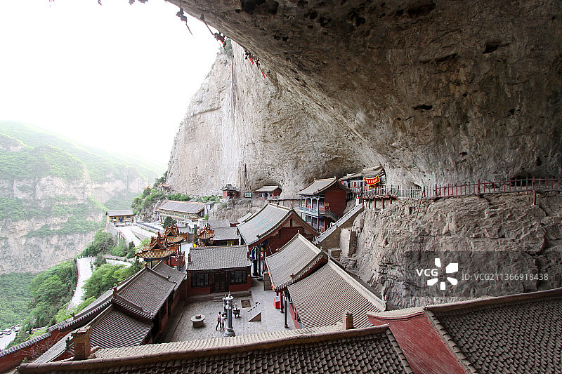 山西省晋中市介休绵山云峰寺风光图片素材