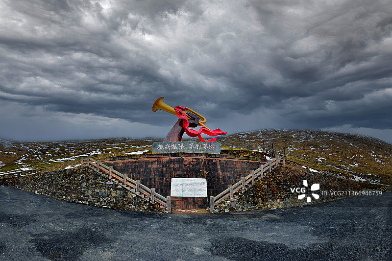 红军长征夹金山图片素材