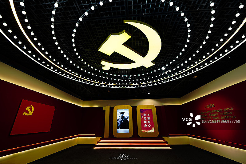 中国共产党建党百年展图片素材