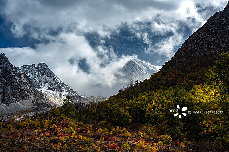 稻城亚丁风光图片素材