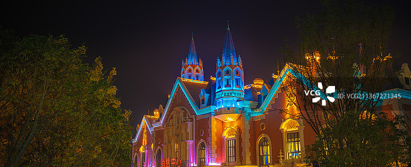 成都文旅城公园城堡夜景图片素材
