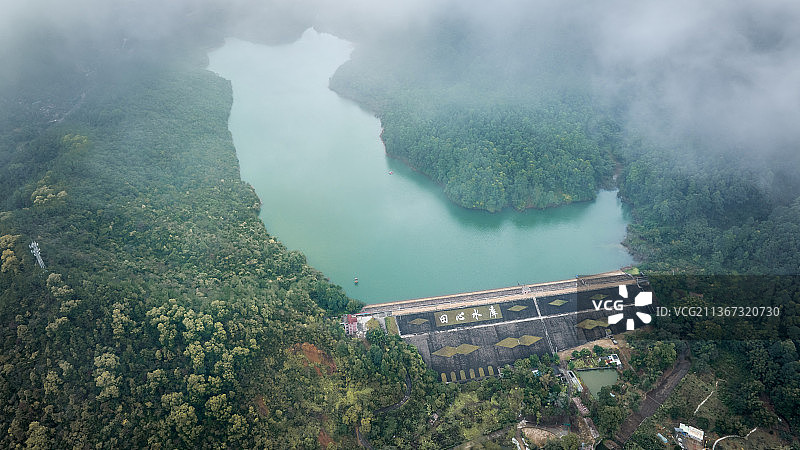 航拍冷空气下的中山市五桂山田心水库图片素材