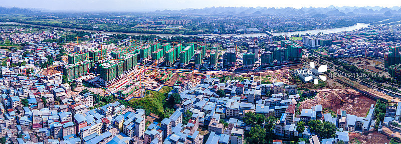 全景航拍桂林七星区万达商圈楼盘图片素材