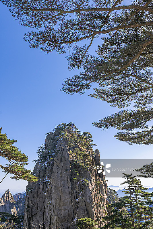 安徽黄山冬天雪后自然风光图片素材