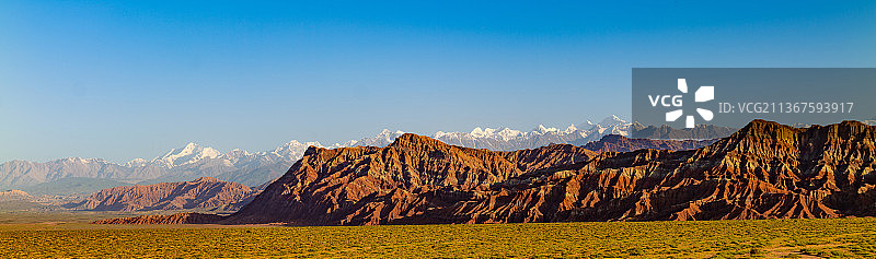 中国新疆阿克苏地区天山温宿大峡谷全景图片素材