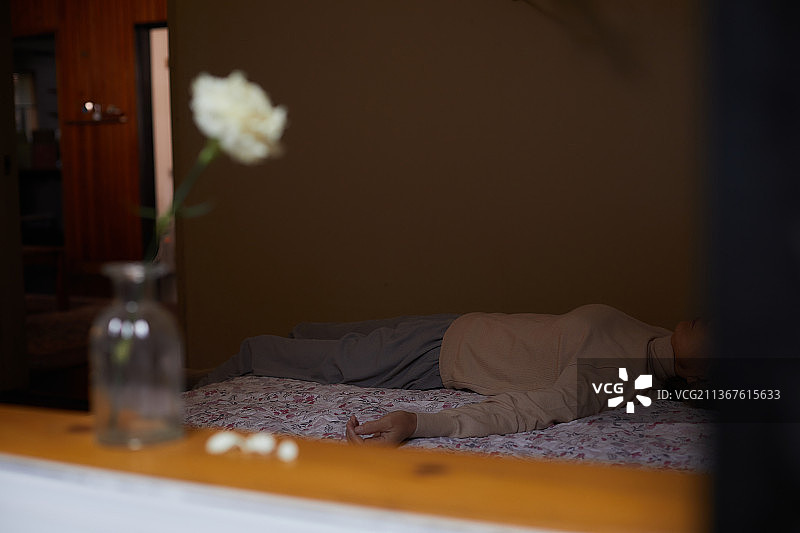 弱势群体，独居老人，孤独死亡，孤独图片素材