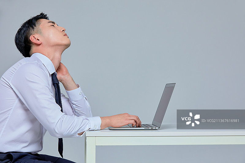 白领、颈椎综合征、疼痛、人体颈部、颈部疼痛、疾病、压力、不良姿势、不良习惯图片素材