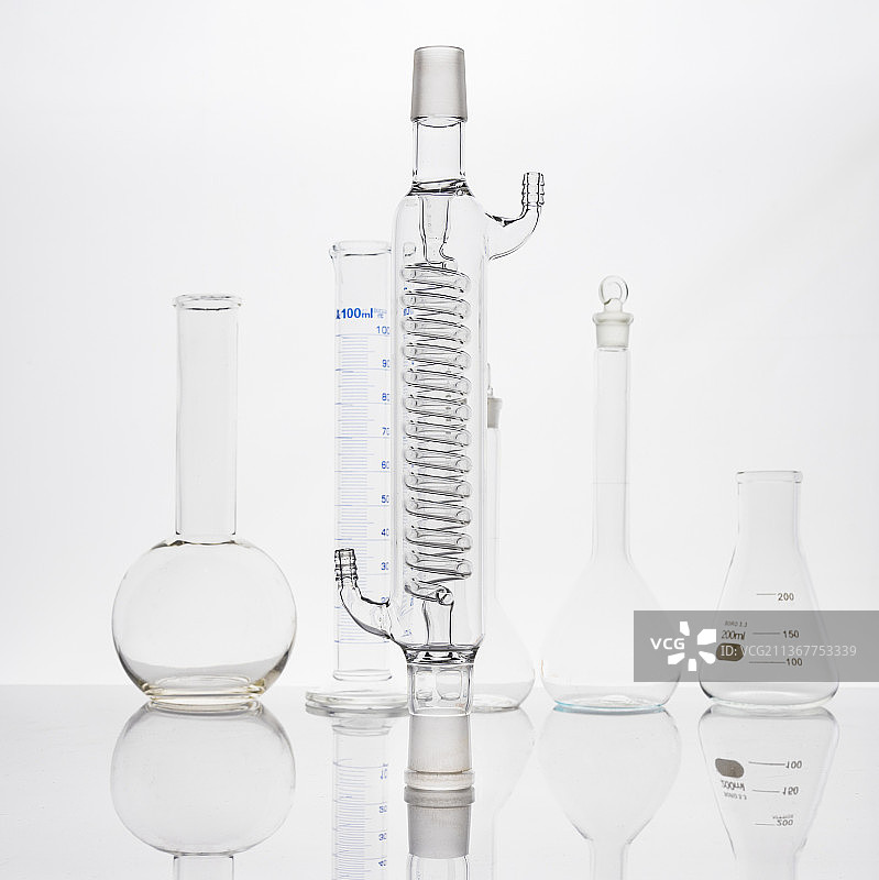 生物化学玻璃仪器拍摄图片素材