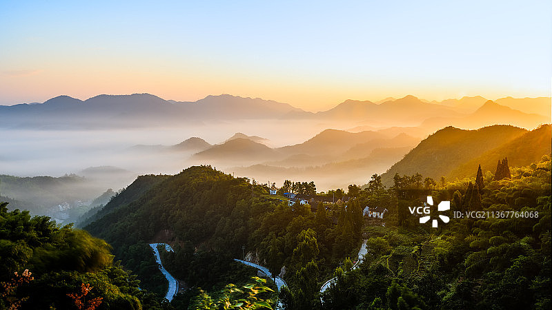 金华浦江石台盘茶坪村云海自然风光图片素材