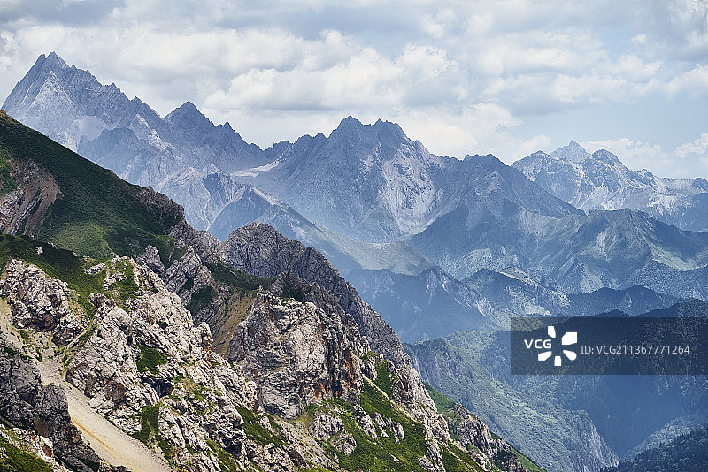 雪宝顶风光图片素材