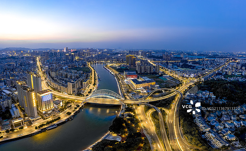 江门 城市天际线 东华大桥图片素材