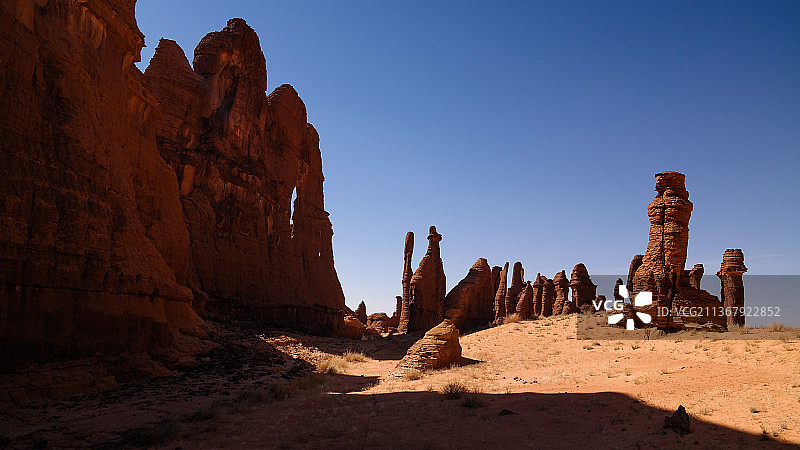乍得恩内迪高原（又名石林）的抽象岩层图片素材