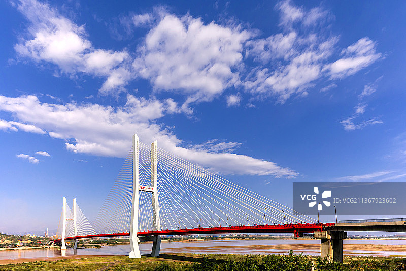 连接陕西、山西两省的“红丝带”——禹门口黄河公路特大桥图片素材