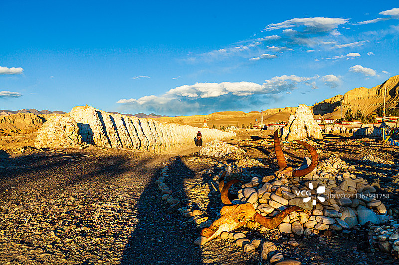 西藏阿里札达托林寺图片素材