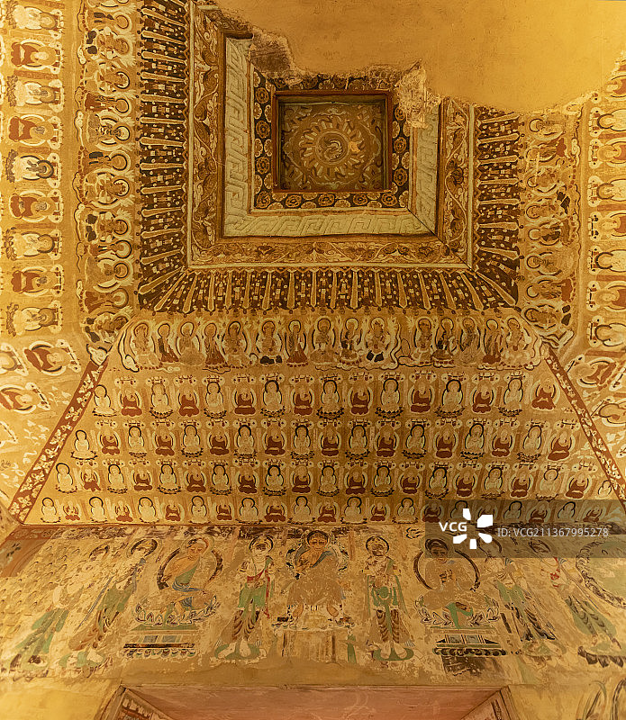 北京故宫敦煌展莫高窟第220窟壁画藻井图片素材