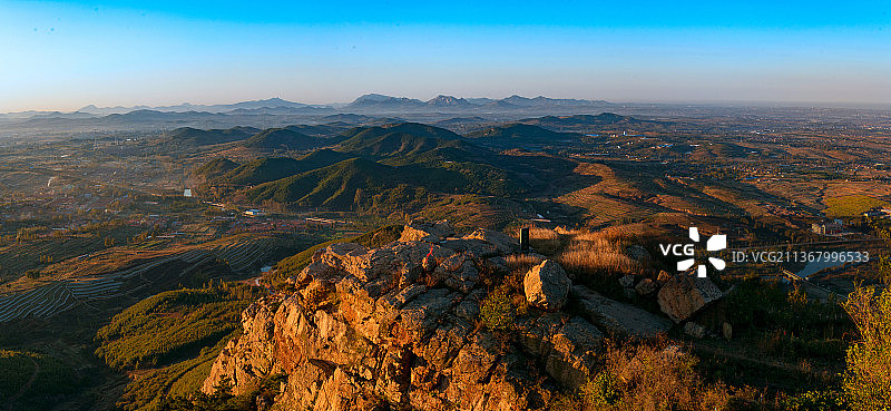 屋楼崮图片素材