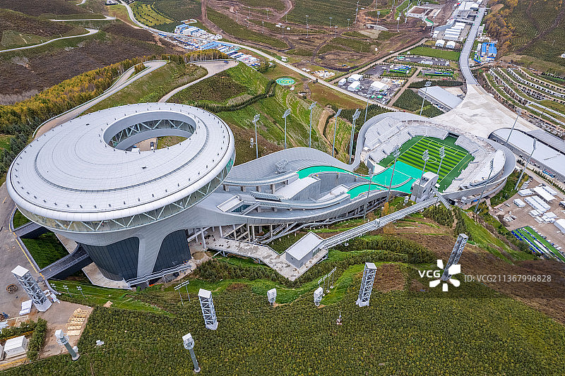 “雪如意”——国家跳台滑雪中心航拍：2022北京冬奥会和冬残奥会张家口赛区比赛场地图片素材
