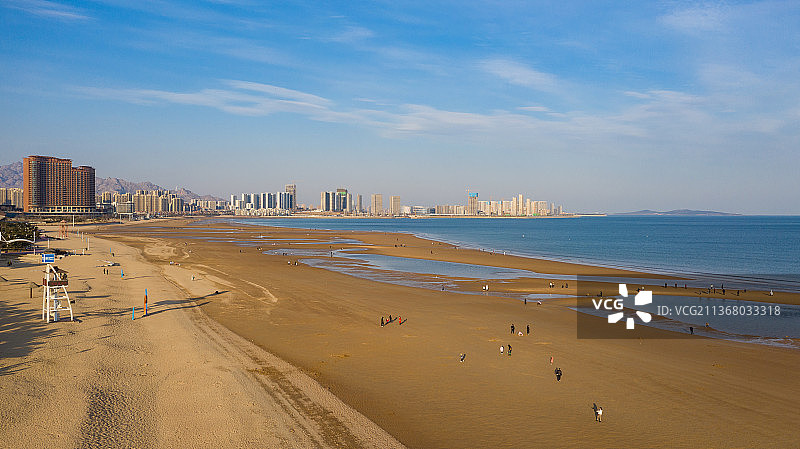 青岛城市阳台沙滩风光图片素材