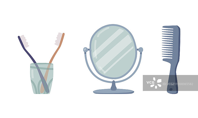 作为浴室用品的镜子、牙刷和发刷图片素材